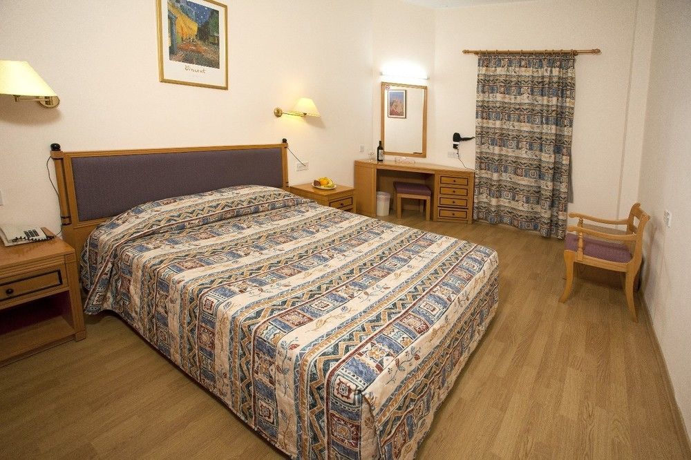 Episkopiana Hotel & Sport Resort Episkopi  ภายนอก รูปภาพ